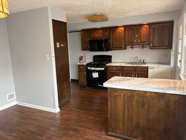 56 EAST 14TH ST, Bayonne, NJ 07002