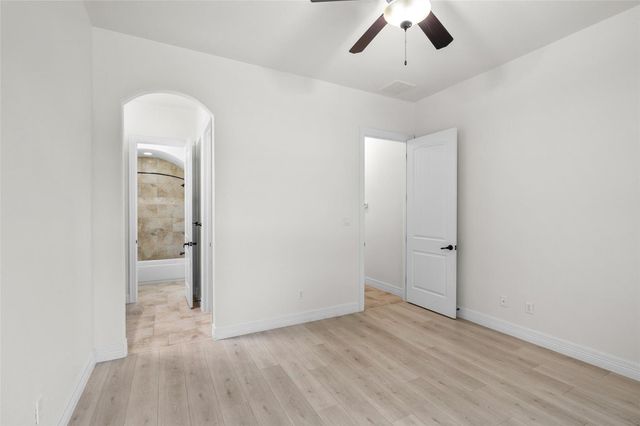 149 Sunrise CIR, Liberty Hill, TX 78642