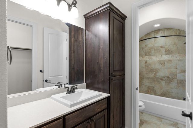 149 Sunrise CIR, Liberty Hill, TX 78642