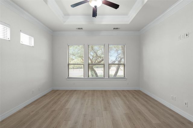 149 Sunrise CIR, Liberty Hill, TX 78642