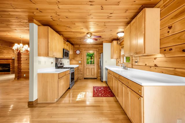 4453 Tanglewood Rd, Pegram, TN 37143