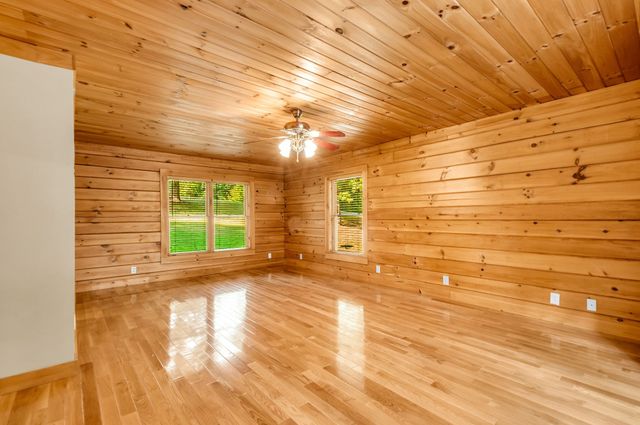 4453 Tanglewood Rd, Pegram, TN 37143