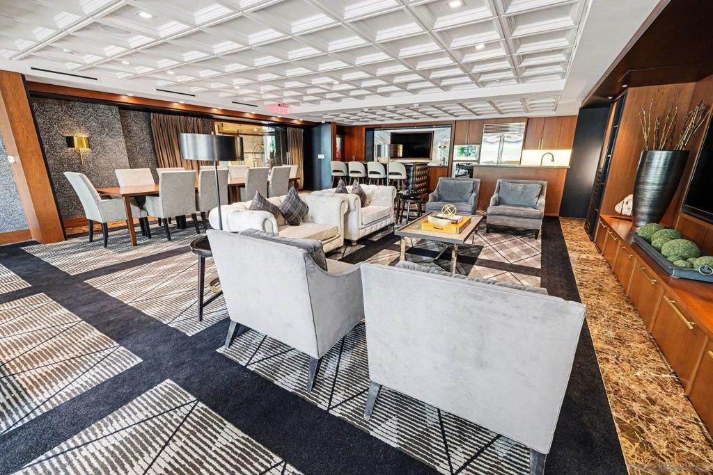 Image 26 of property listing at 1205 Pacific Hwy 2906, San Diego, CA 92101