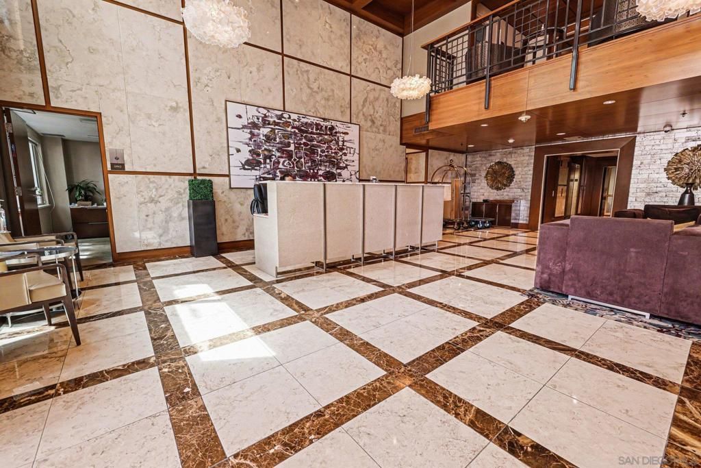 Image 5 of property listing at 1205 Pacific Hwy 2906, San Diego, CA 92101