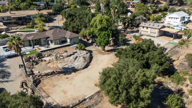 296 East Lane, El Cajon, CA 92021