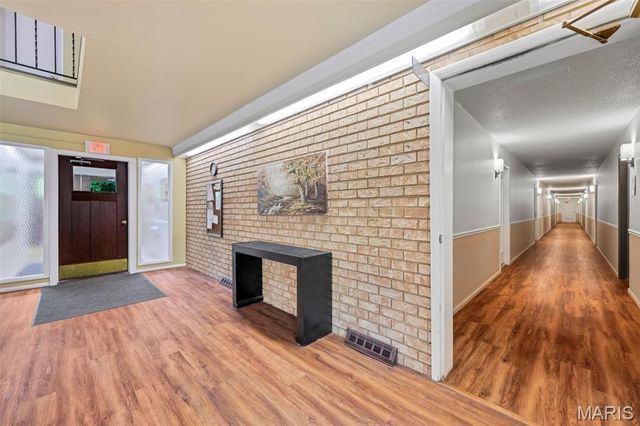 444 N Clay Avenue 2C, St Louis, MO 63122
