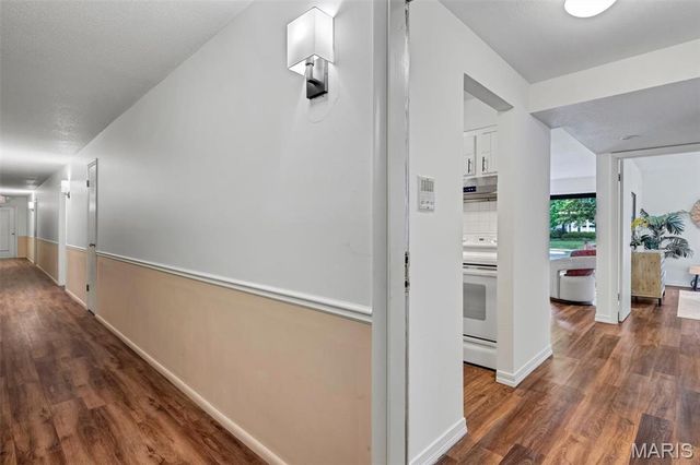 444 N Clay Avenue 2C, St Louis, MO 63122