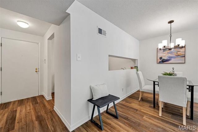 444 N Clay Avenue 2C, St Louis, MO 63122