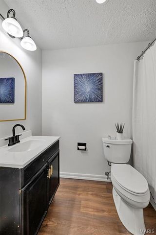 444 N Clay Avenue 2C, St Louis, MO 63122