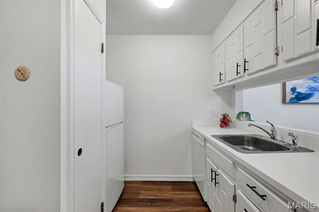 444 N Clay Avenue 2C, St Louis, MO 63122