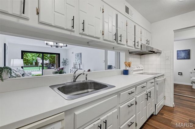 444 N Clay Avenue 2C, St Louis, MO 63122