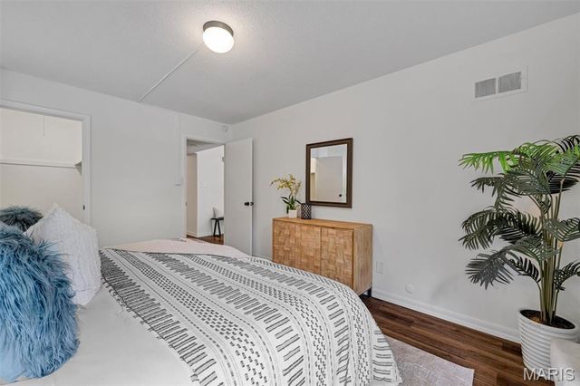 444 N Clay Avenue 2C, St Louis, MO 63122