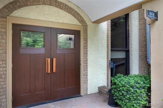 444 N Clay Avenue 2C, St Louis, MO 63122