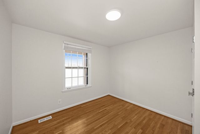 509 Harding Pl, Nashville, TN 37211