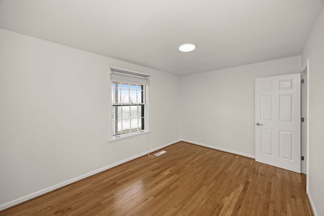 509 Harding Pl, Nashville, TN 37211