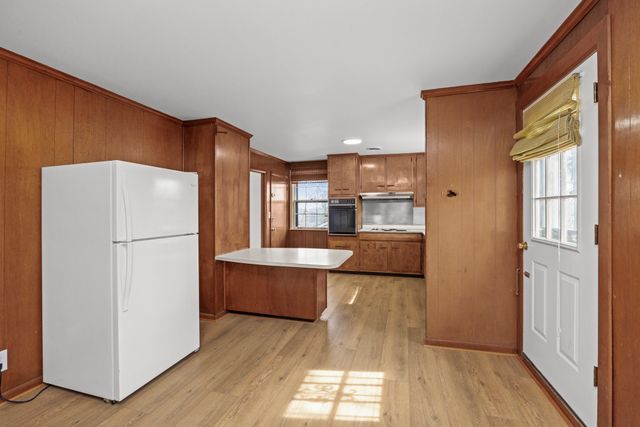 509 Harding Pl, Nashville, TN 37211