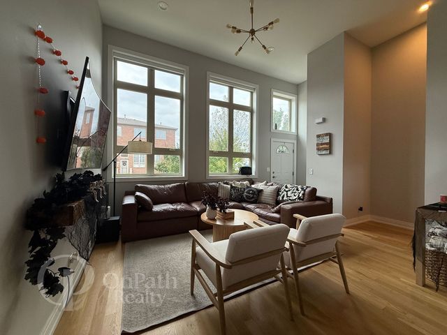 6844 W 65TH Street 6, Chicago, IL 60638