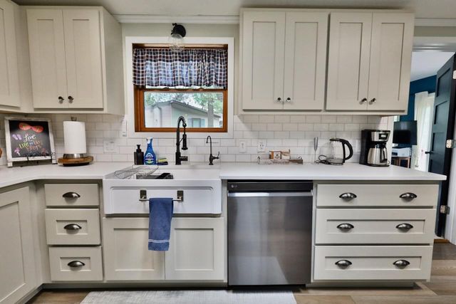 913 Kings Way, Nekoosa, WI 54457