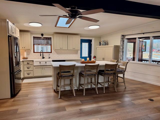 913 Kings Way, Nekoosa, WI 54457