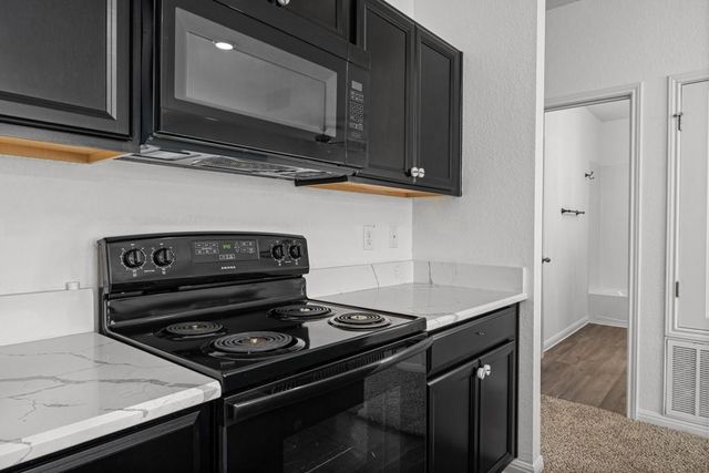 151 Shiro DR, Kyle, TX 78640