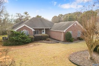126 Navaho Trail, Huntsville, AL 35806