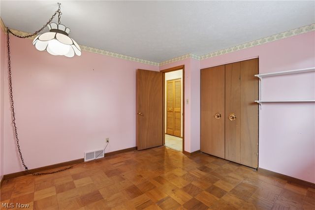 5715 Skyline Drive, Seven Hills, OH 44131