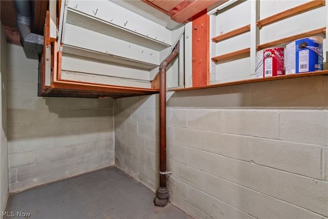 5715 Skyline Drive, Seven Hills, OH 44131