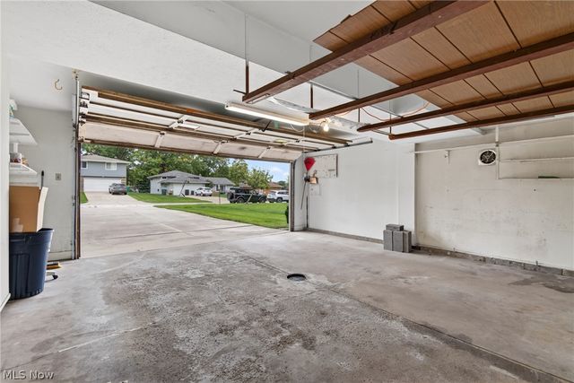 5715 Skyline Drive, Seven Hills, OH 44131