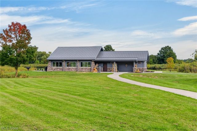 5715 Skyline Drive, Seven Hills, OH 44131