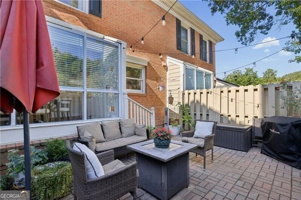 76 Mount Vernon Circle, Sandy Springs, GA 30338 — exterior