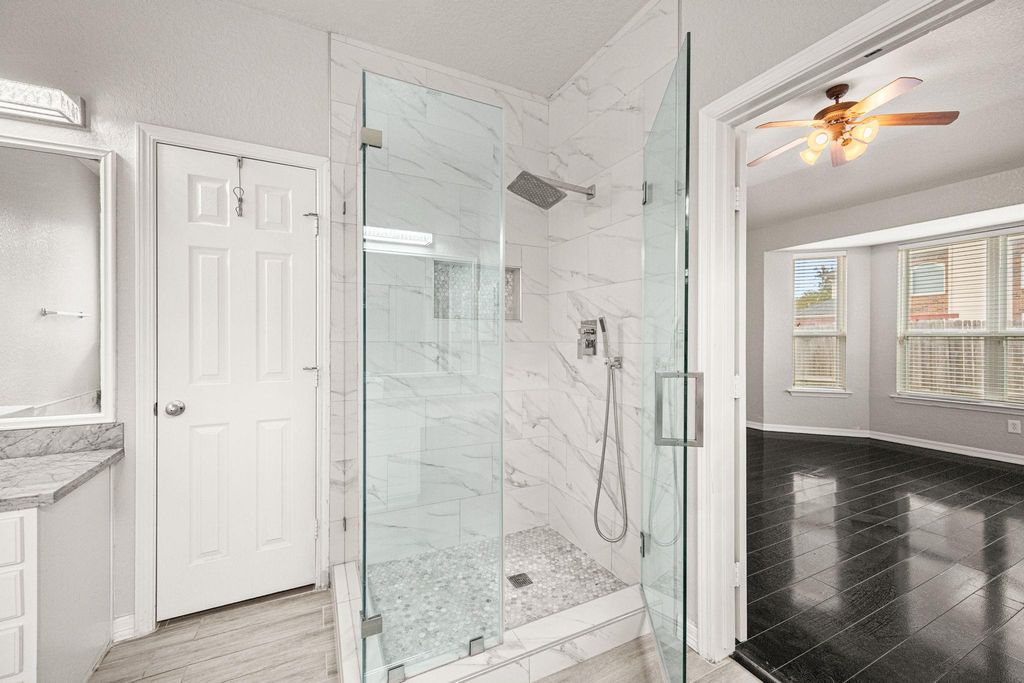 Image 18 of property listing at 21018 Oakley Hill Court, Richmond, TX 77406