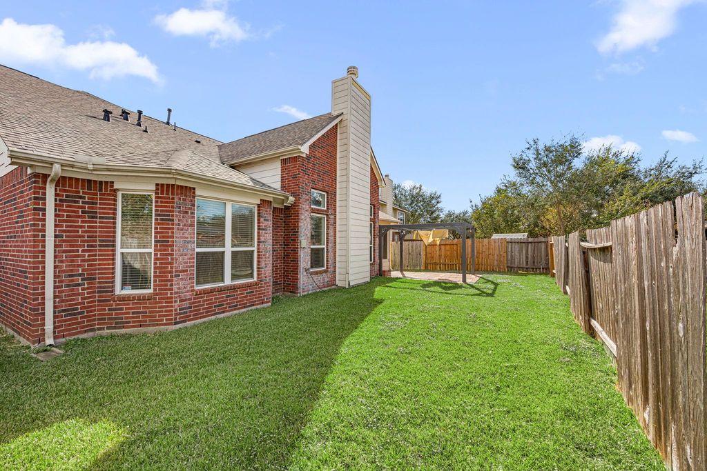 Image 28 of property listing at 21018 Oakley Hill Court, Richmond, TX 77406