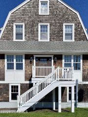 74 Goetze Street, Bay Head, NJ 08742