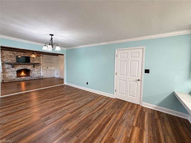 364 Sherwood Forest Drive, North Wilkesboro, NC 28659