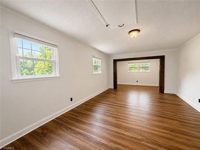 364 Sherwood Forest Drive, North Wilkesboro, NC 28659