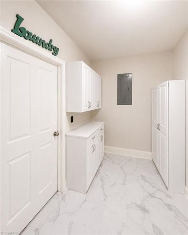 364 Sherwood Forest Drive, North Wilkesboro, NC 28659