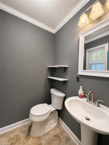 364 Sherwood Forest Drive, North Wilkesboro, NC 28659