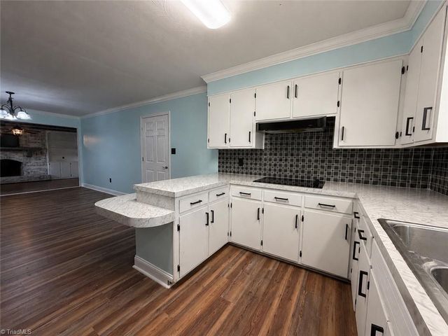 364 Sherwood Forest Drive, North Wilkesboro, NC 28659