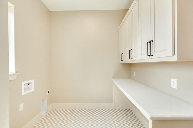 1737 Flintlock Court, Angleton, TX 77515