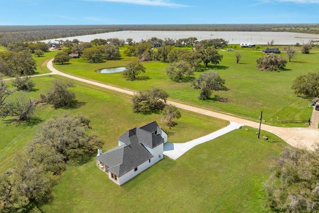 1737 Flintlock Court, Angleton, TX 77515