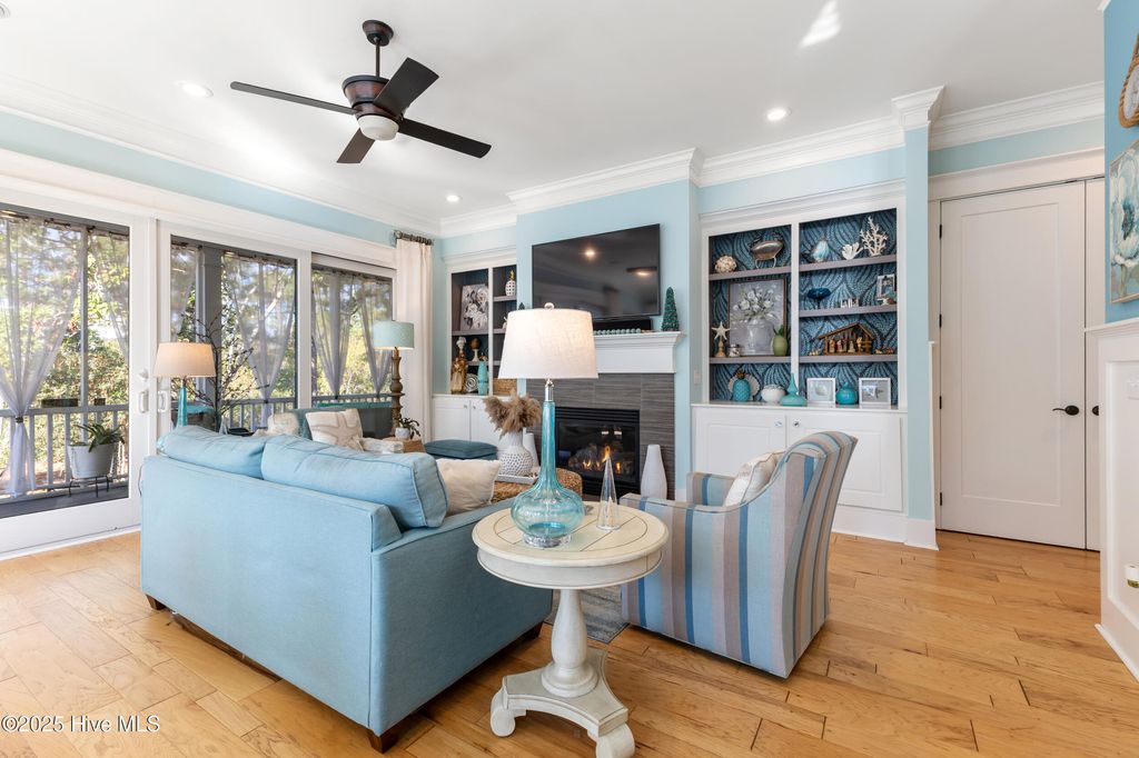 Image 15 of property listing at 1224 Spot Lane, Carolina Beach, NC 28428