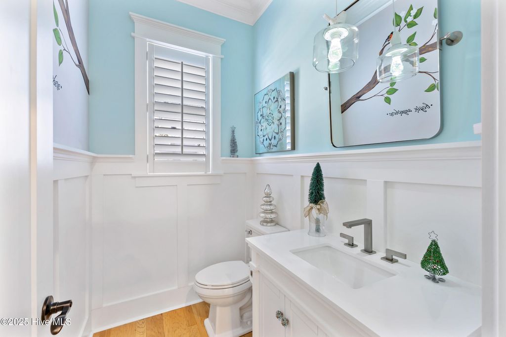 Image 27 of property listing at 1224 Spot Lane, Carolina Beach, NC 28428