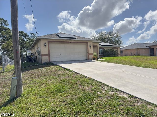 817 Holmes AVE, Lehigh Acres, FL 33974