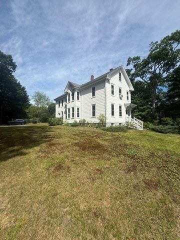 64 Linwood 1, Melrose, MA 02176