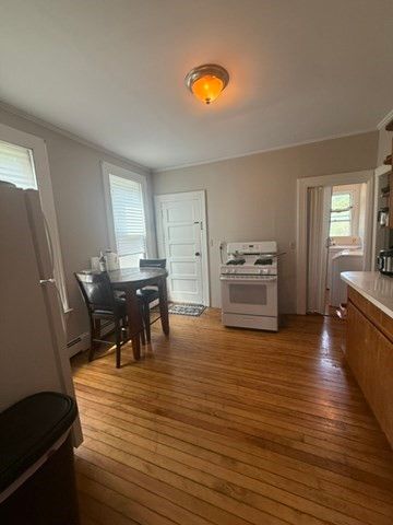 64 Linwood 1, Melrose, MA 02176