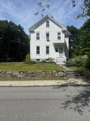 64 Linwood 1, Melrose, MA 02176