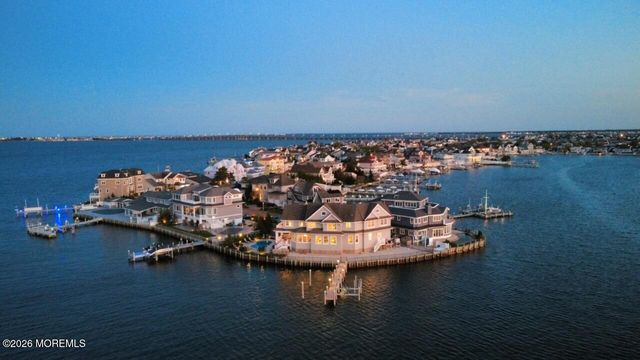 3505 Churchill Drive, Toms River, NJ 08753