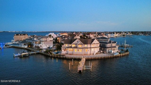 3505 Churchill Drive, Toms River, NJ 08753