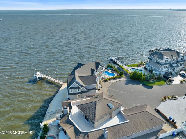 3505 Churchill Drive, Toms River, NJ 08753