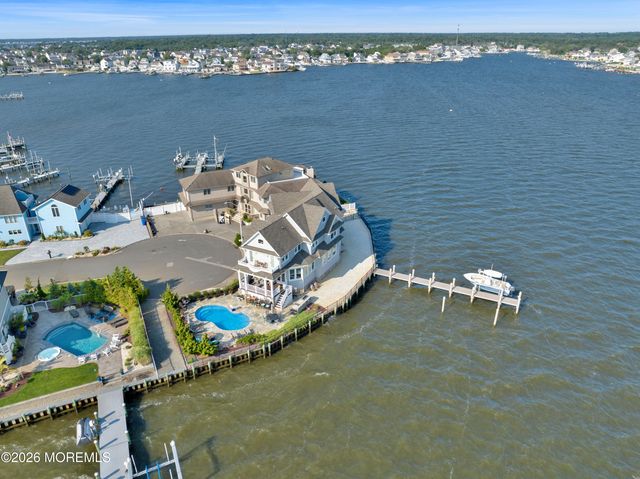 3505 Churchill Drive, Toms River, NJ 08753
